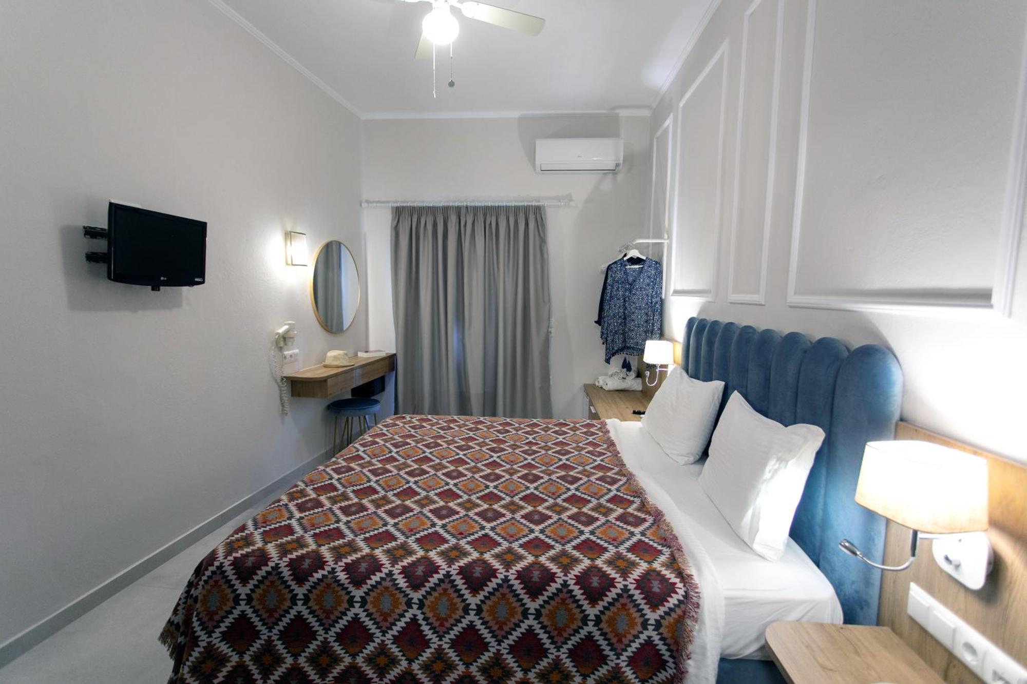 Paradise Hotel Parga