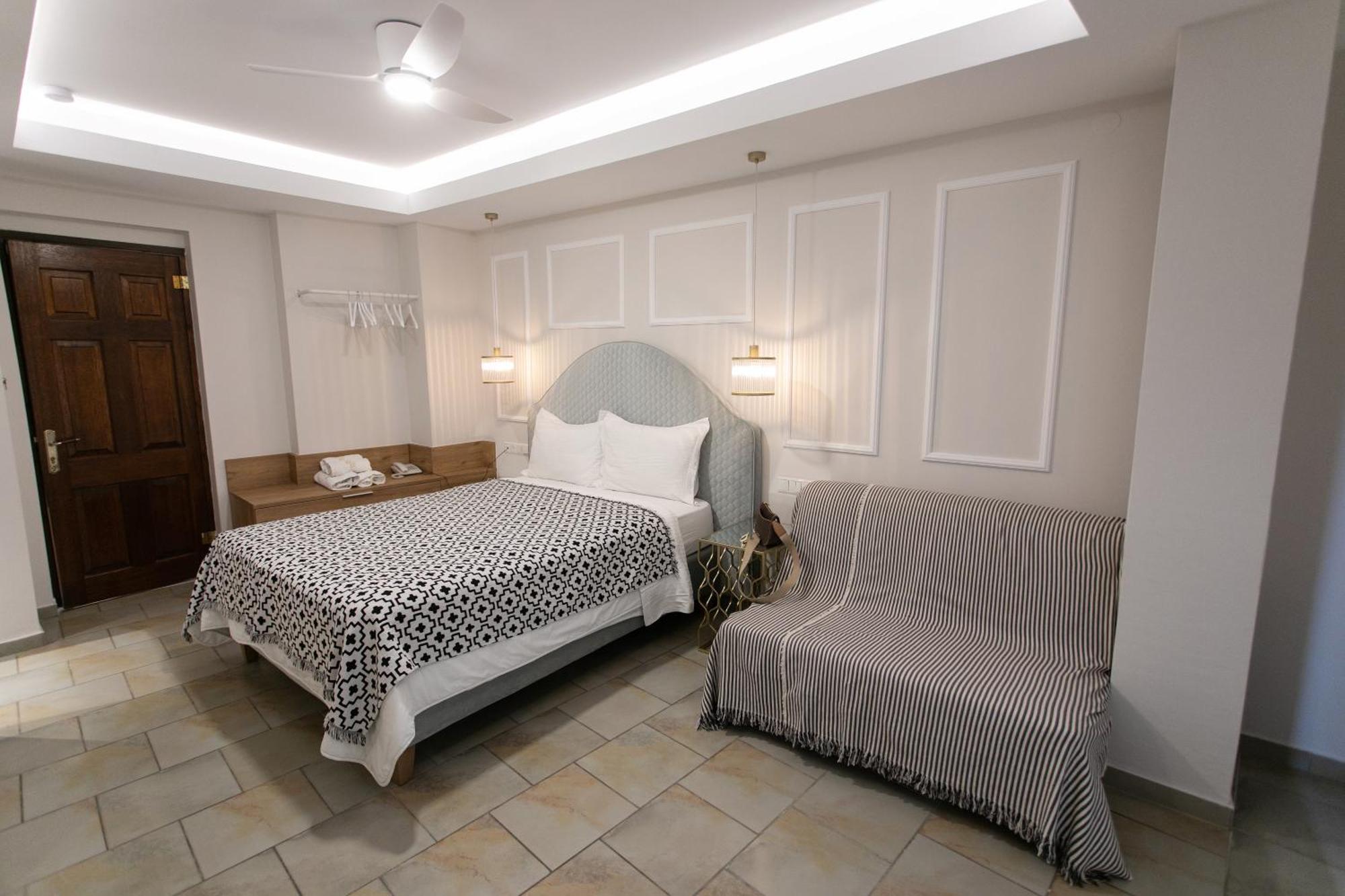 Paradise Hotel Parga