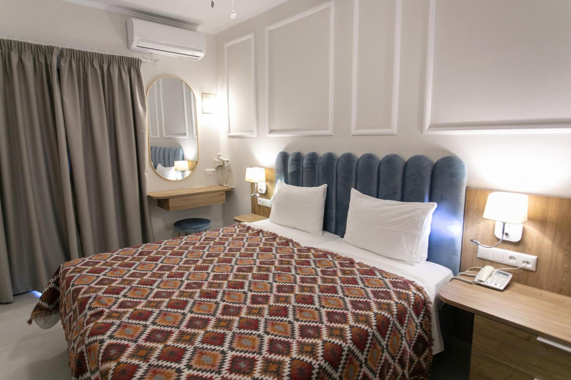 Paradise Hotel 3*