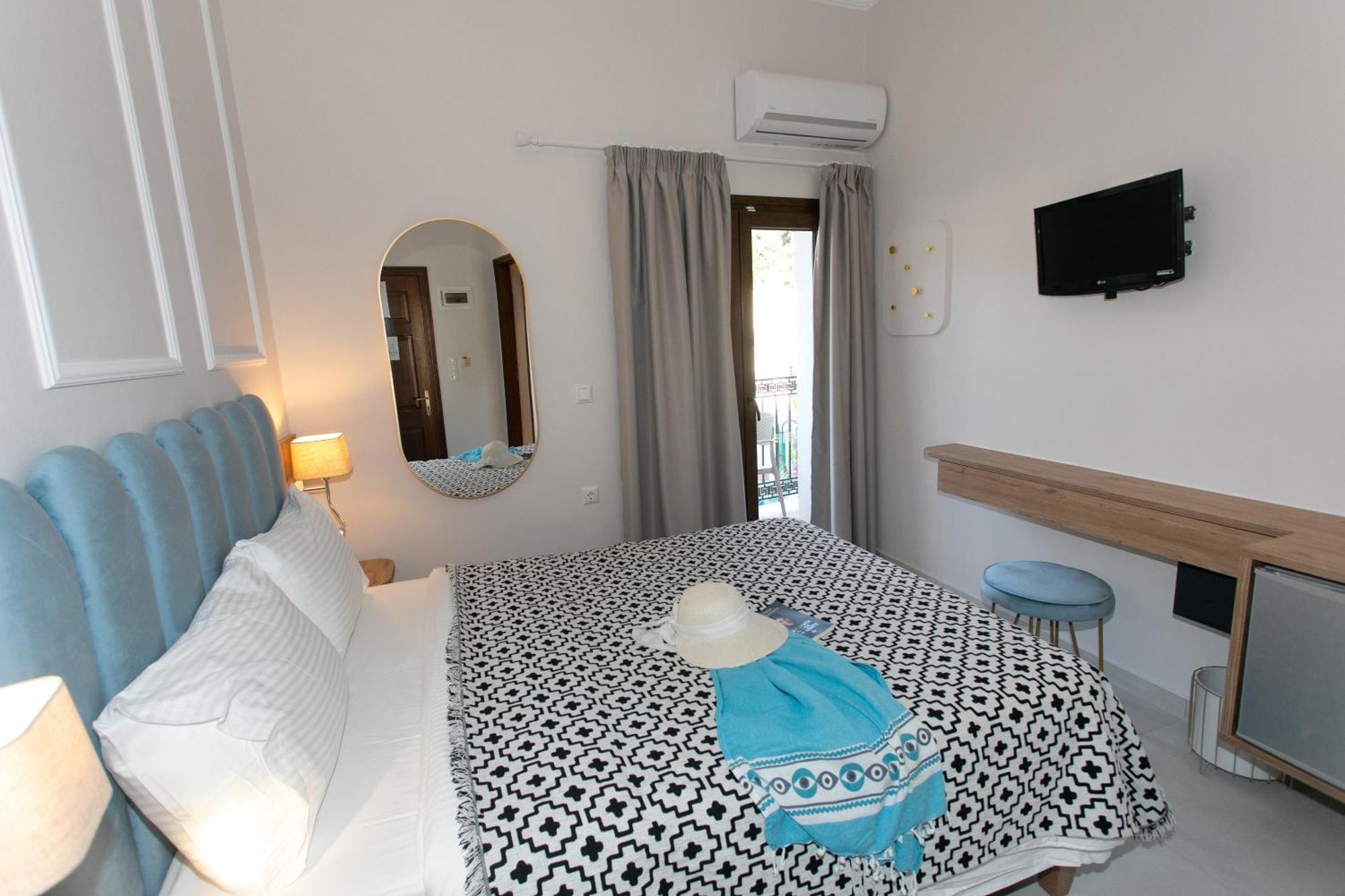 Paradise Hotel Parga